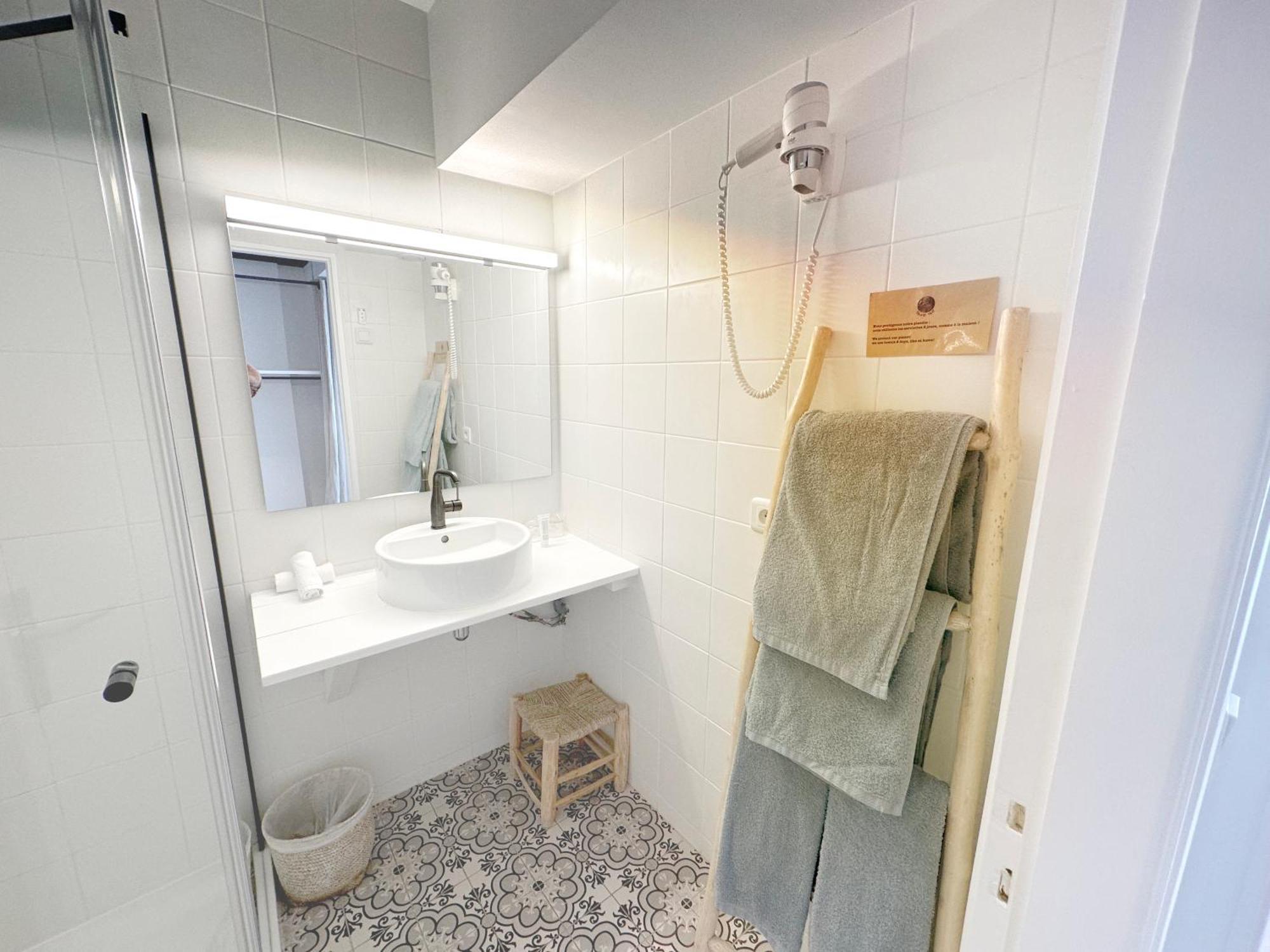 Blanc Sable Hotel Golfe-Juan Room photo