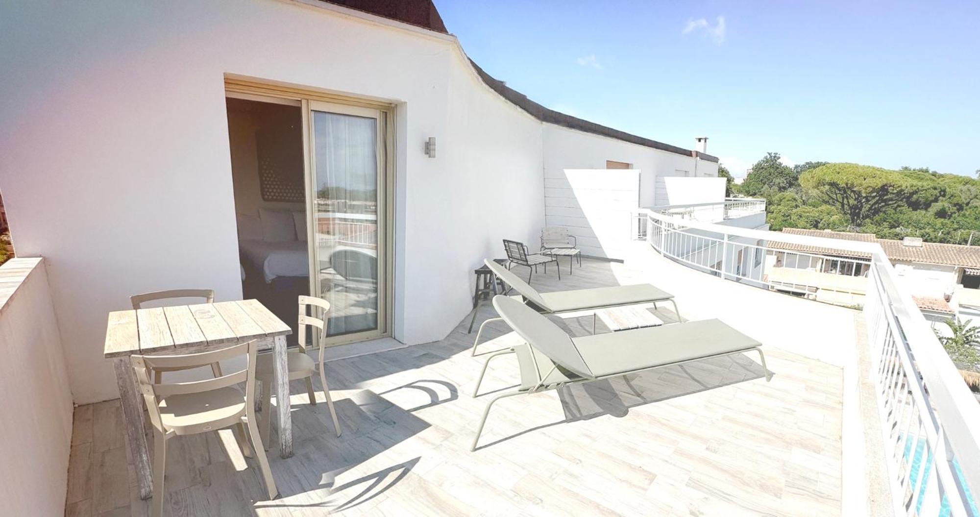 Blanc Sable Hotel Golfe-Juan Exterior photo
